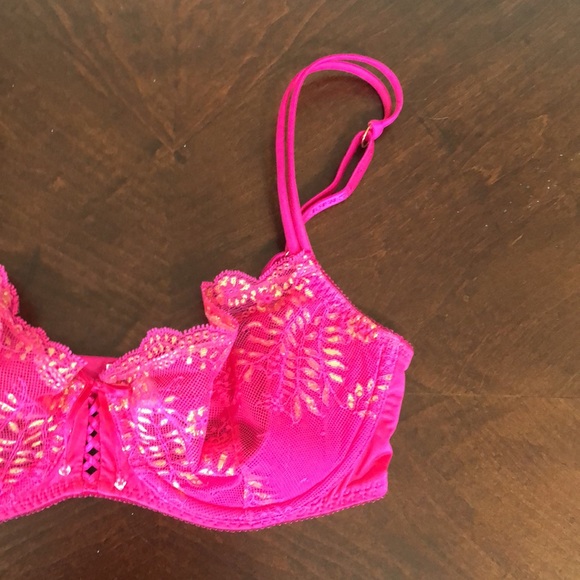 Victoria’s Secret unlined Demi bra - Picture 4 of 9